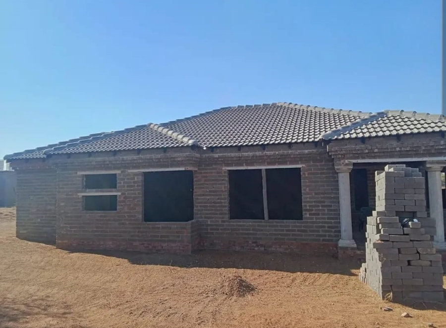 4 Bedroom Property for Sale in Kgabalatsane North West